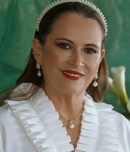 Elvira Lozano de Todd
