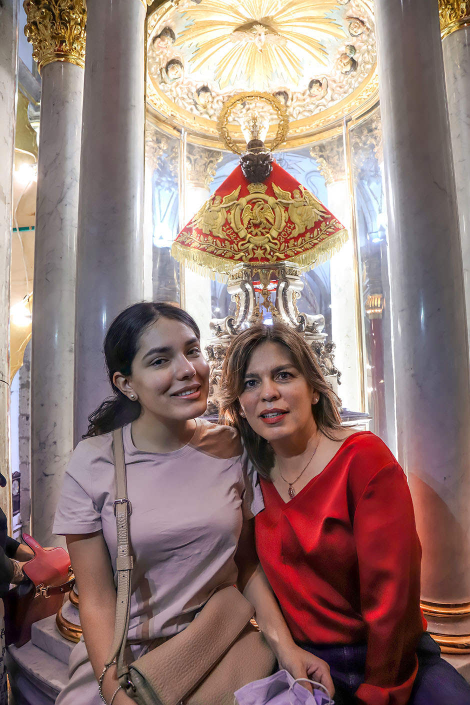 Andrea Flores y Catalina Olea