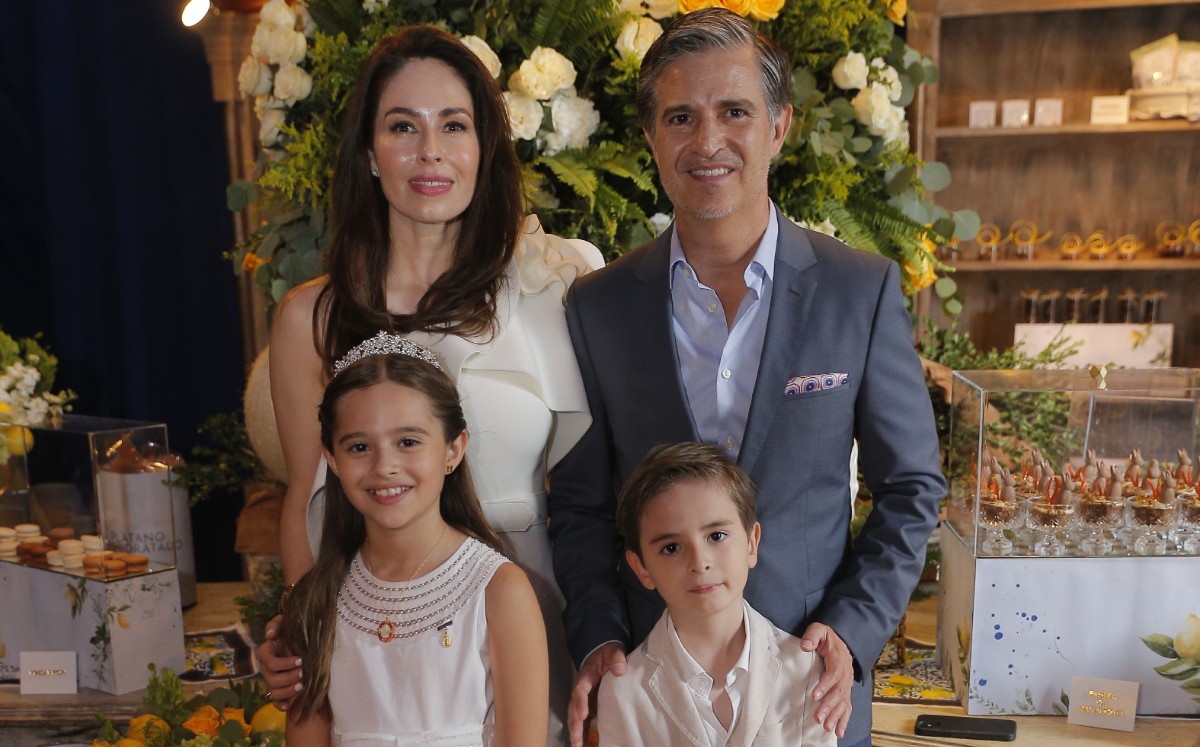 Carmen Valdés de Lara, Luis Lara, Victoria Lara y Luis Lucas Lara. FOTO: DANIEL SALDÍVAR