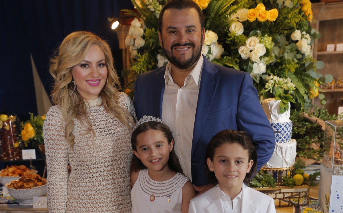 Leslie de Arguilés, Victoria Lara, Bruno de la Peña y Alex Arguilés. FOTO: DANIEL SALDÍVAR