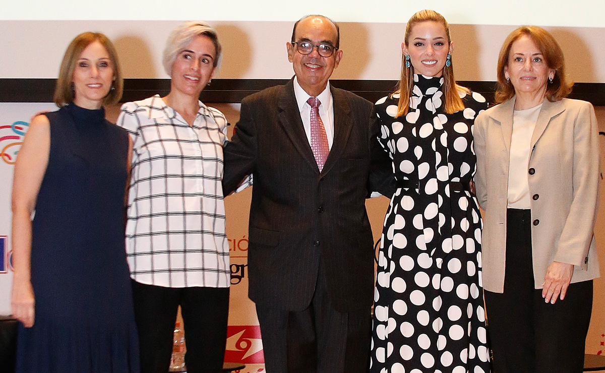 Ana Maria Solve, Damaso Fernández Sepúlveda, Mariana Rodríguez de García y Tutuy Escames