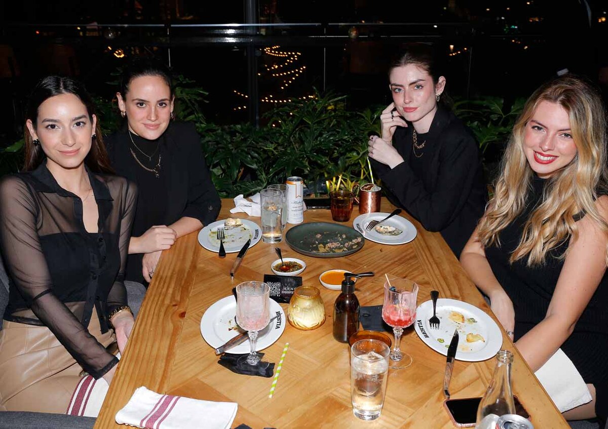 Cecilia Rodríguez, Melina Álvarez, Lucía Aréchiga y Gaby Mayrl