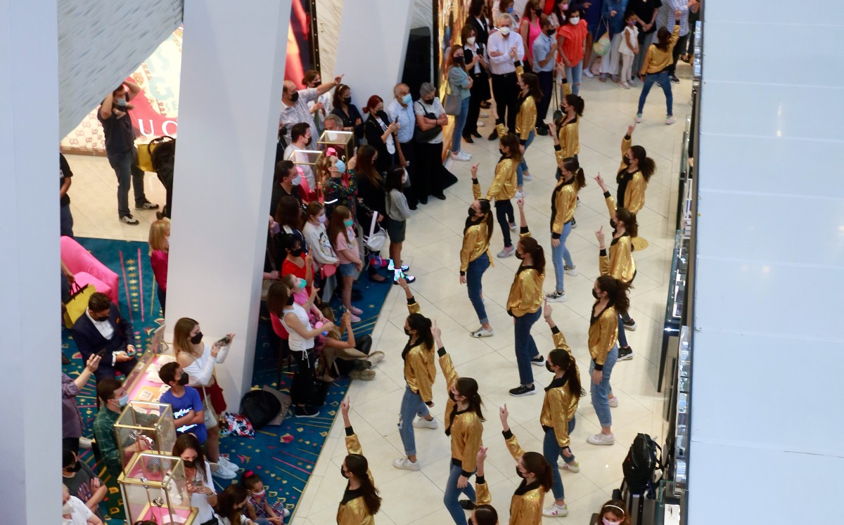 Jóvenes del Estudio de Danza Maries dieron un show en El Palacio de Hierro / Foto: Omar Valdez