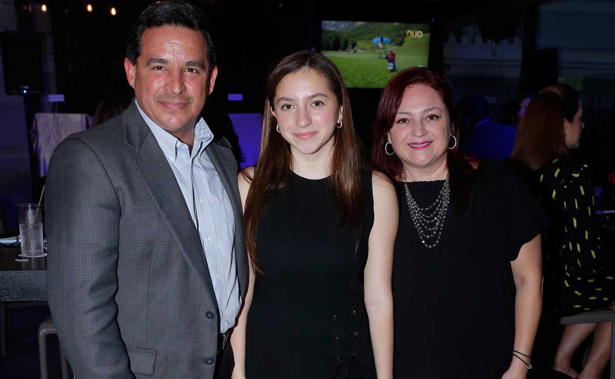 Juan Carlos Alejandro, Celeste Alejandro y Sonia Cortés de Alejandro / Fotos: Daniel Saldívar