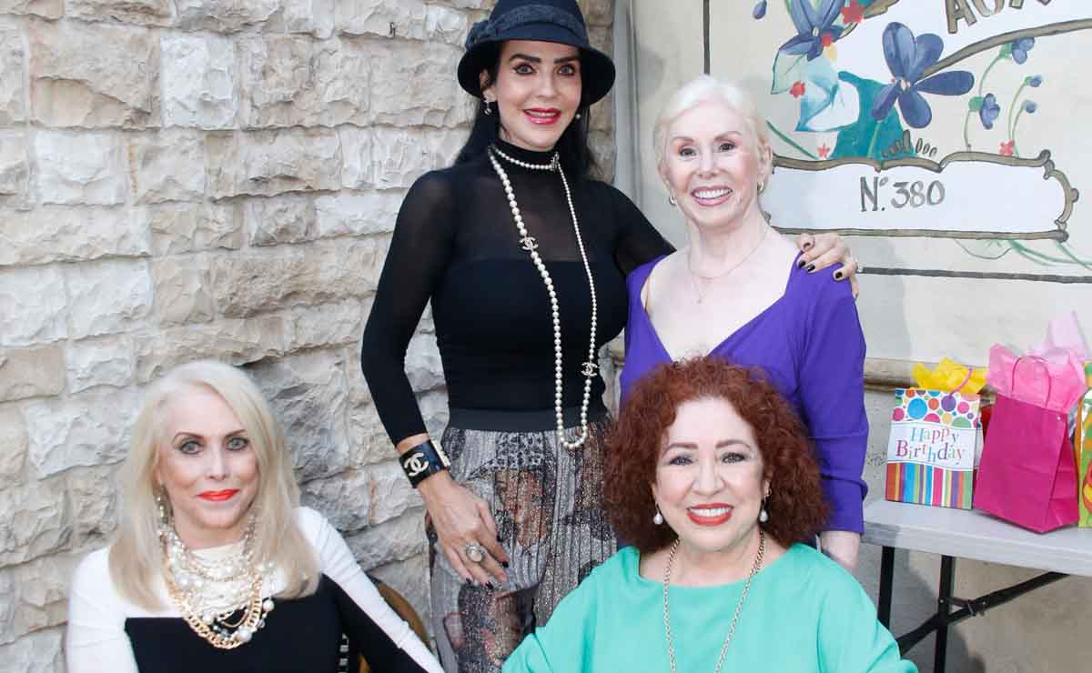 Martha Martínez de Ruiz, Lucila Araico, Tey González de Salas y Rosa Irene Múzquiz de Karren / Fotos: Antonio Mireles