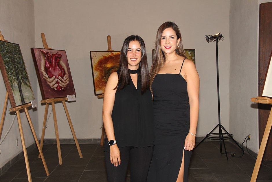 Rebeca Partida y Ligia Partida.