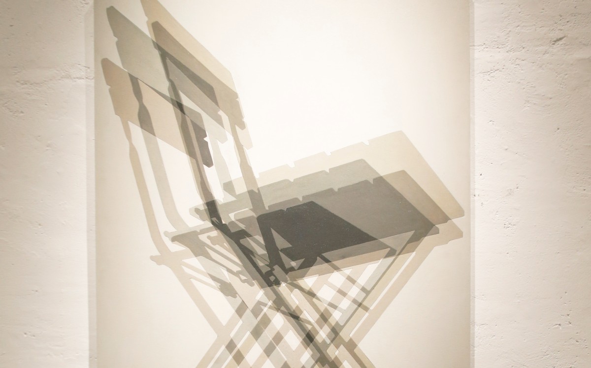 Una, cuatro o ninguna silla. Obra de Víctor Sánchez / Foto: Antonio Mireles