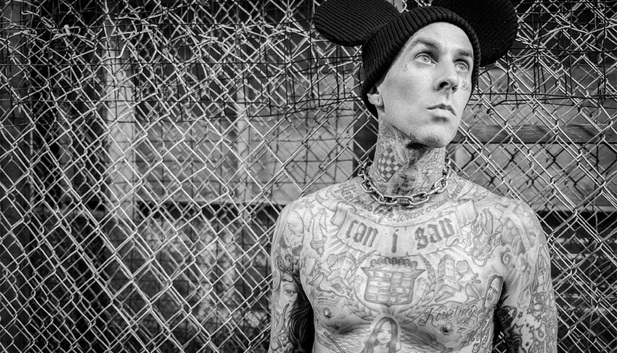 El baterista de la banda Blink-182 adoptó una dieta vegana después de haber sido vegetariano durante 17 años. Foto: Instagram Travis Barker