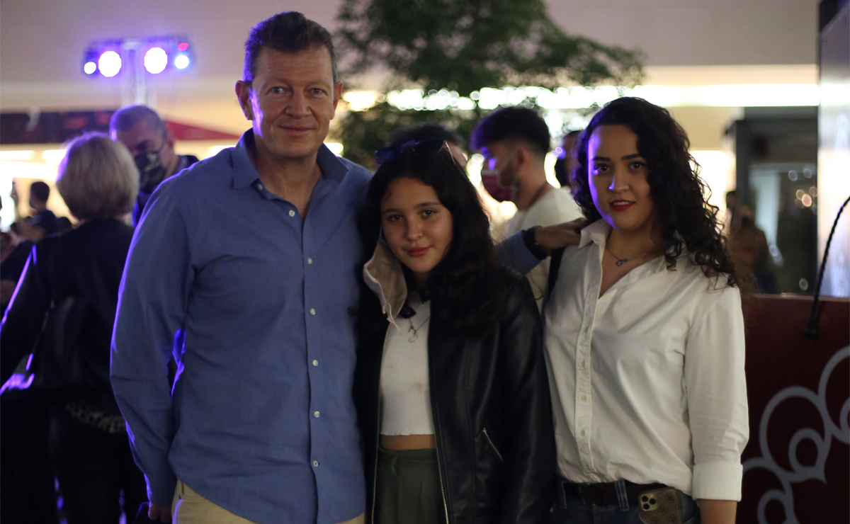 Luis Aldana, Beatriz Irlanda Porras y Michelle Porras. Foto: Aarón Solís