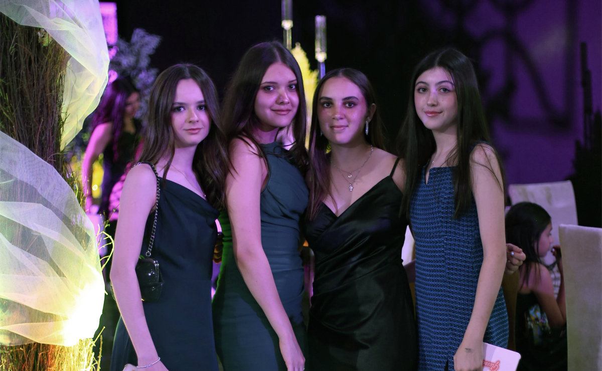 María José García y Luciana Aguirre, Denisse Jiménez y Elisa Naranjo. Foto: Aarón Solís