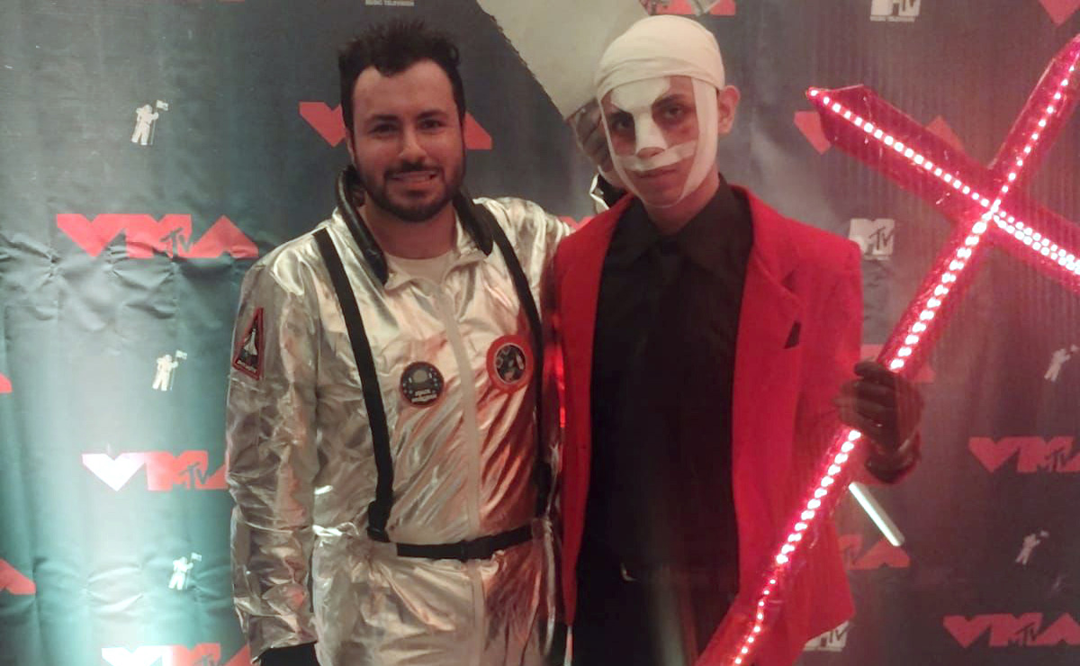Ricky y Mr Zap Art