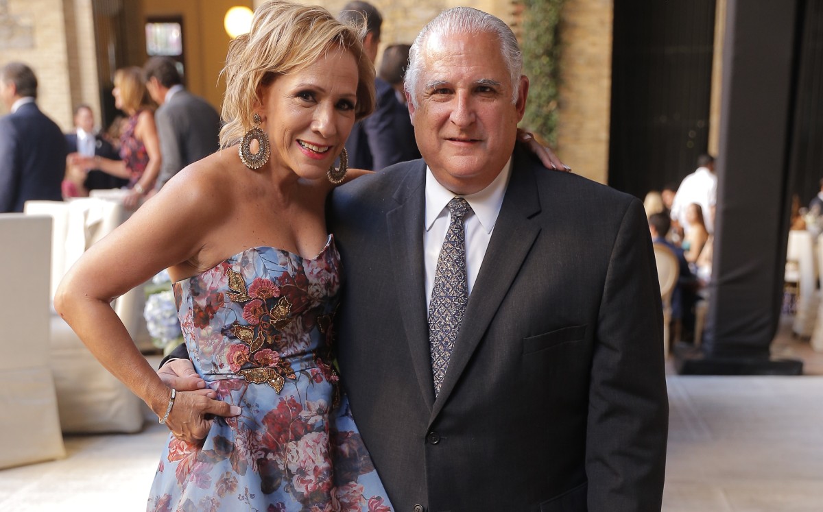 Gina Manautou de Maiz y Alejandro Maiz. FOTO: DANIEL SALDÍVAR