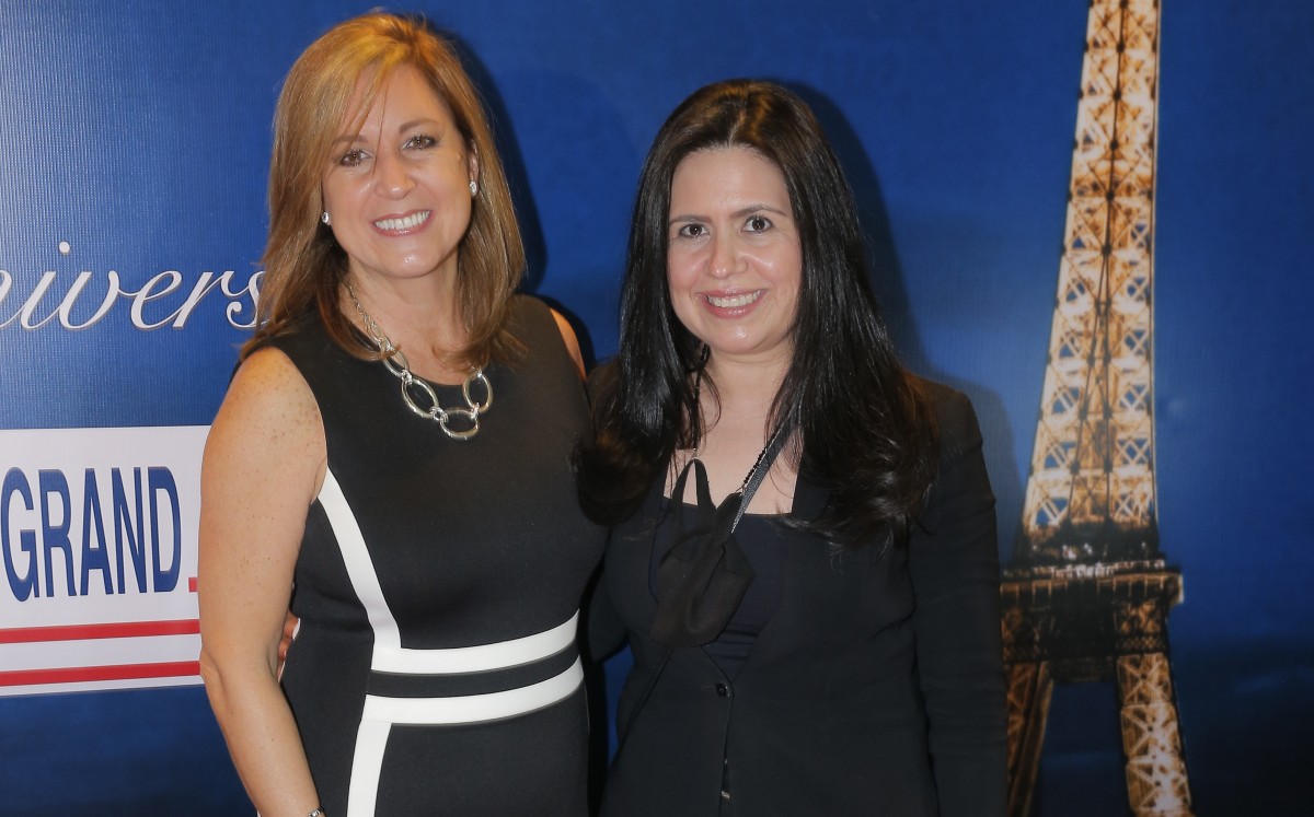 Laura Furber y Veronica Alfaro. FOTO: DANIEL SALDÍVAR