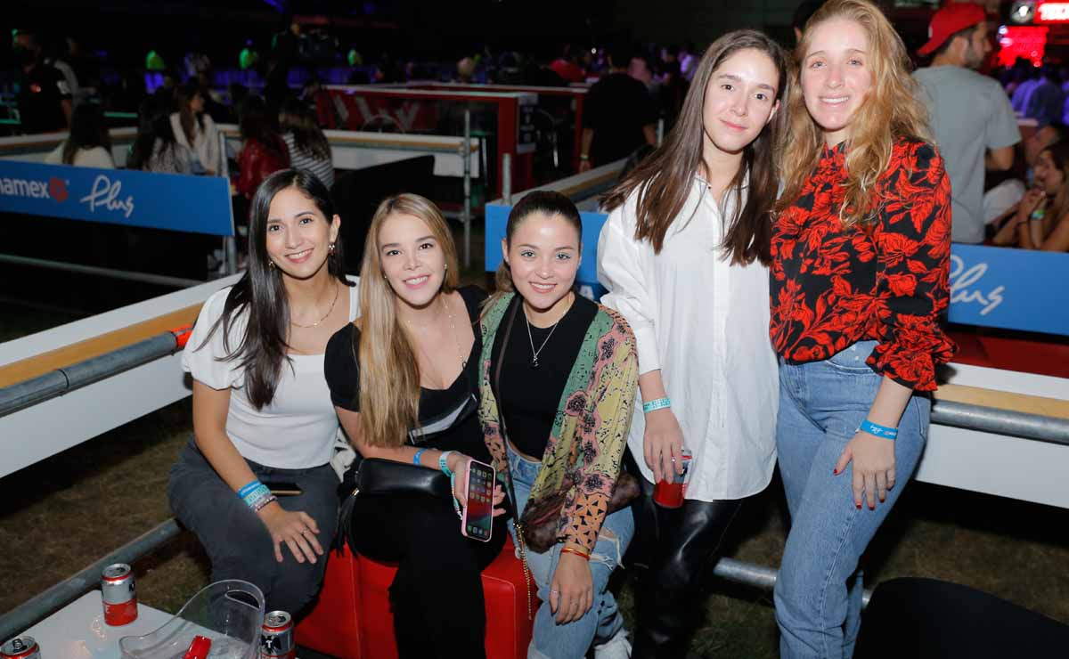 Carolina Martínez, Melissa Cantú, Alexandra Ibarra, Sofía Guajardo y Stefany Espino / Fotos: Daniel Saldívar