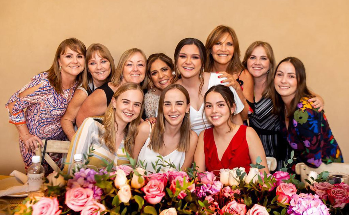 Cristy, Lety, Paty, Analibia, Cristina, Consu, Barby, Susy, Consue y Ana Fer