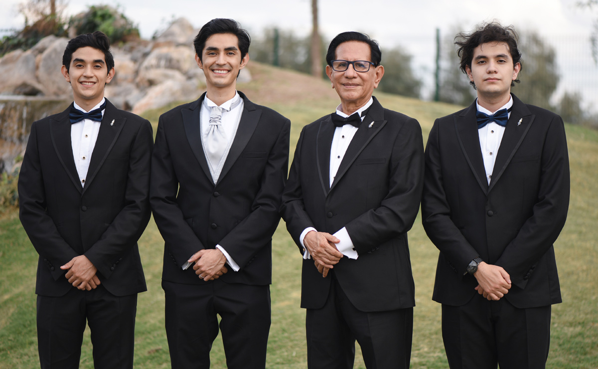 Familia del novio. Juan, Manuel, Manuel y Emmanuel