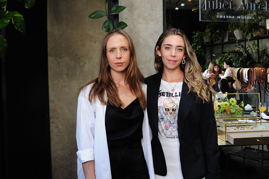 Joselline Flores y Arely Flores.