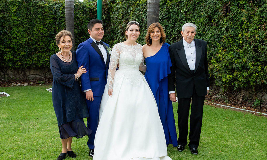 María Eugenia Suárez, Juan Pablo Jiménez, Ana María Sánchez, Isabel Luna, Luis Luna