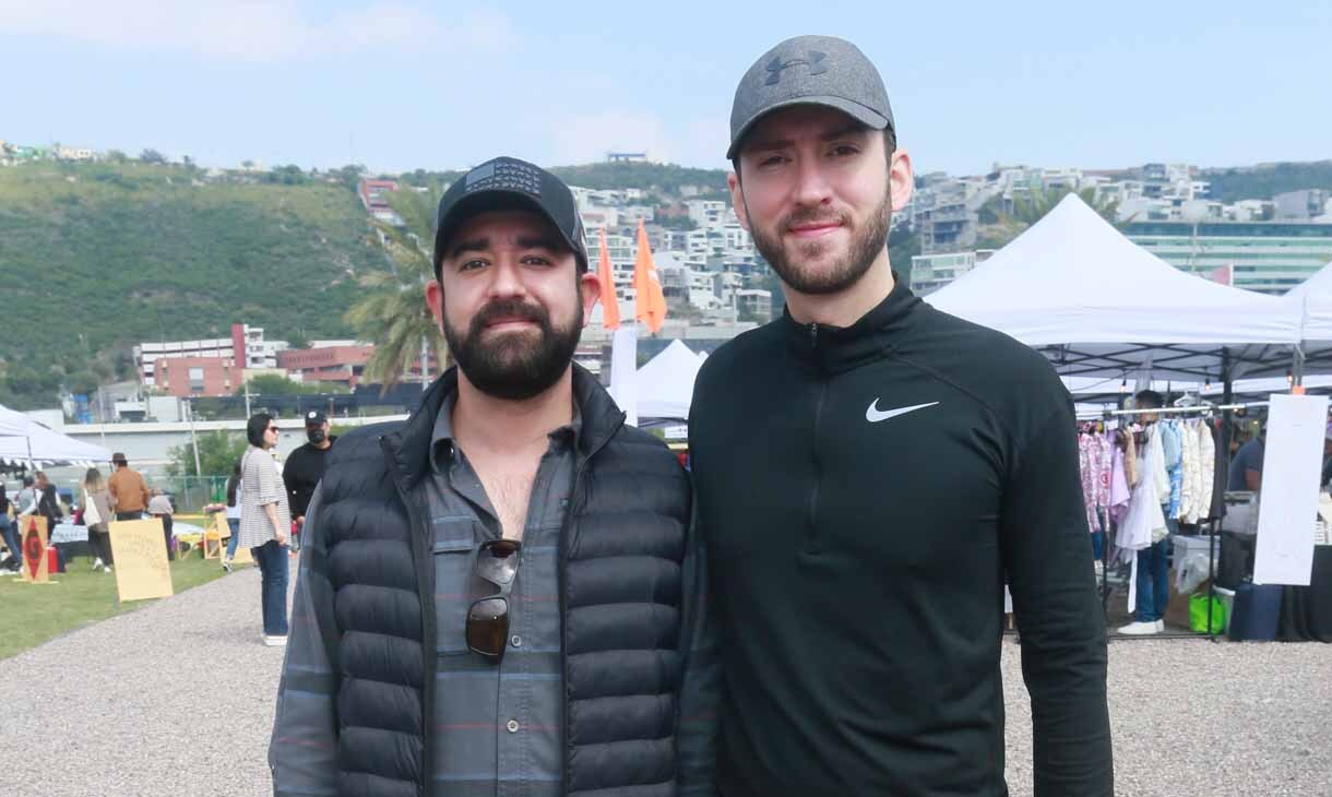 Armando Barrera y Roberto Barrera