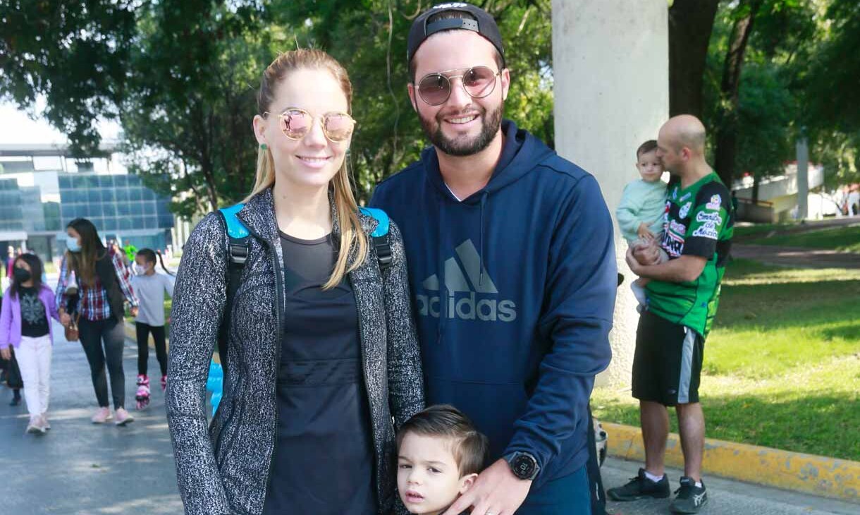 Valeria Garza, Adrián Roel y Adrián Roel