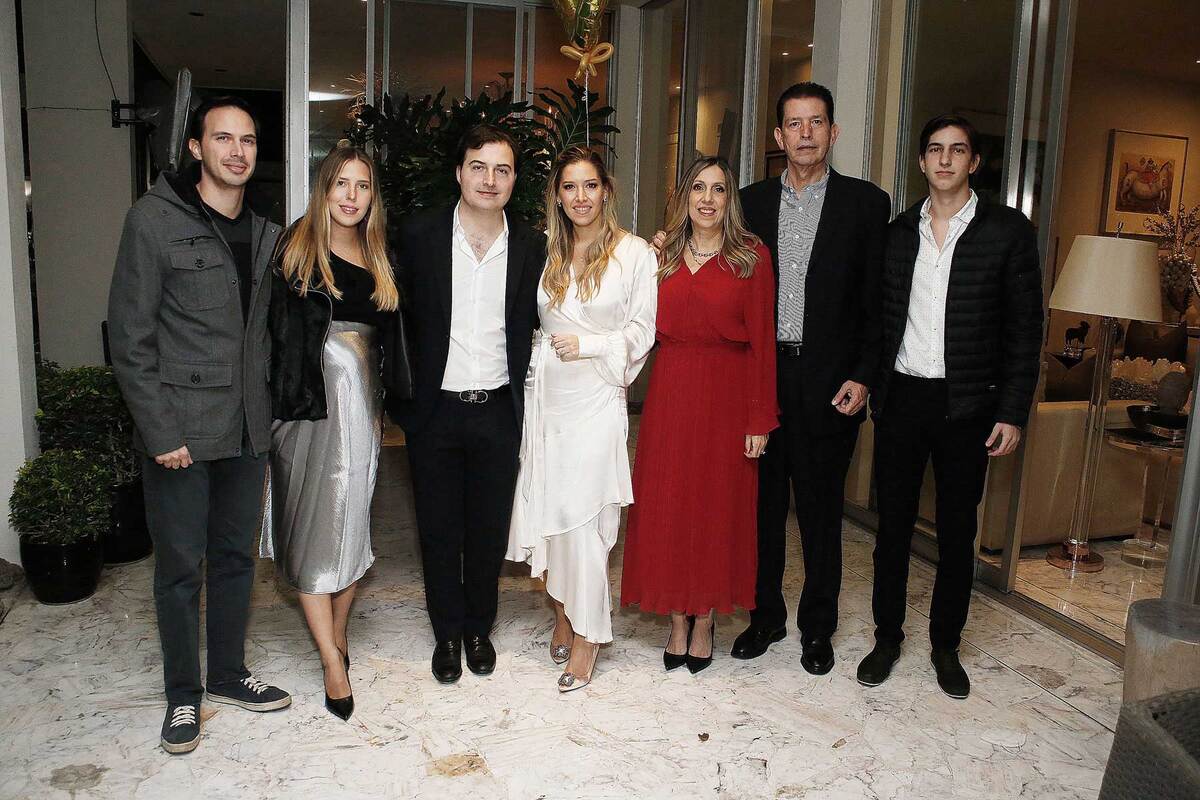 Luis Lauro González, Elsy Villarreal, Sebastian, Daniela, Elsa Gutiérrez de Villarreal, Rafael Villarreal, Elsa Gutiérrez de Villarreal, Rafael Vil