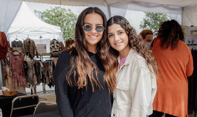 Victoria Fernández y Camila Martínez @vikisbotes_