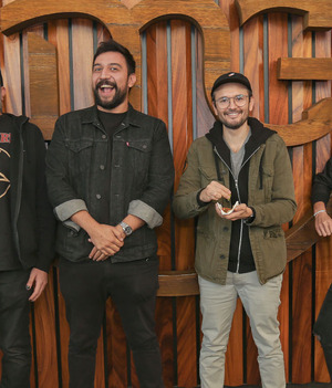 HECTOR EDITOR, OSO HOMBRE, PILINGA Y MACLOVIN