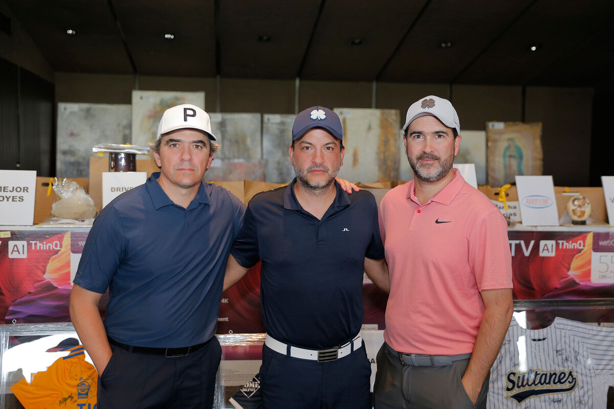 Alejandro Cortázar, Rodrigo Velázquez y David Assad