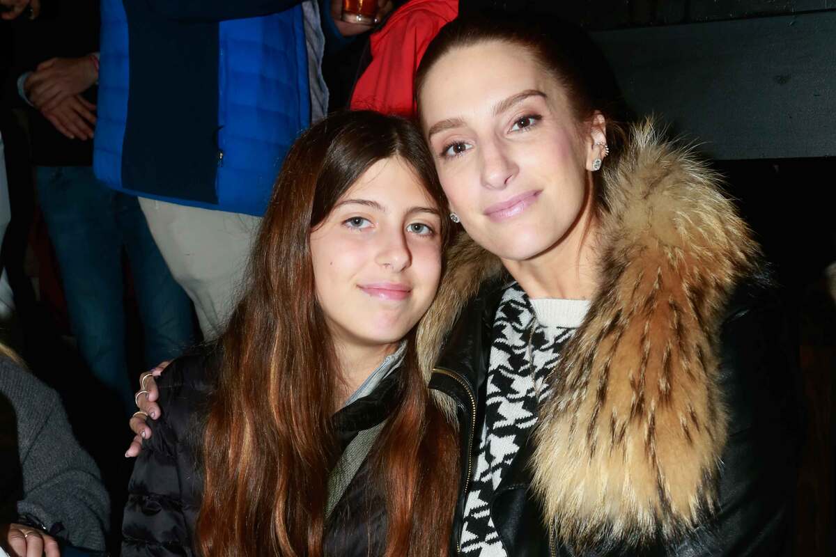 Ania Martínez y Mariana Barrera de Martínez