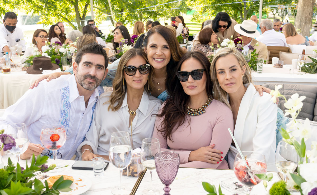 Carlos, Make, Mary Carmen, María Ángela y Aránzazu
