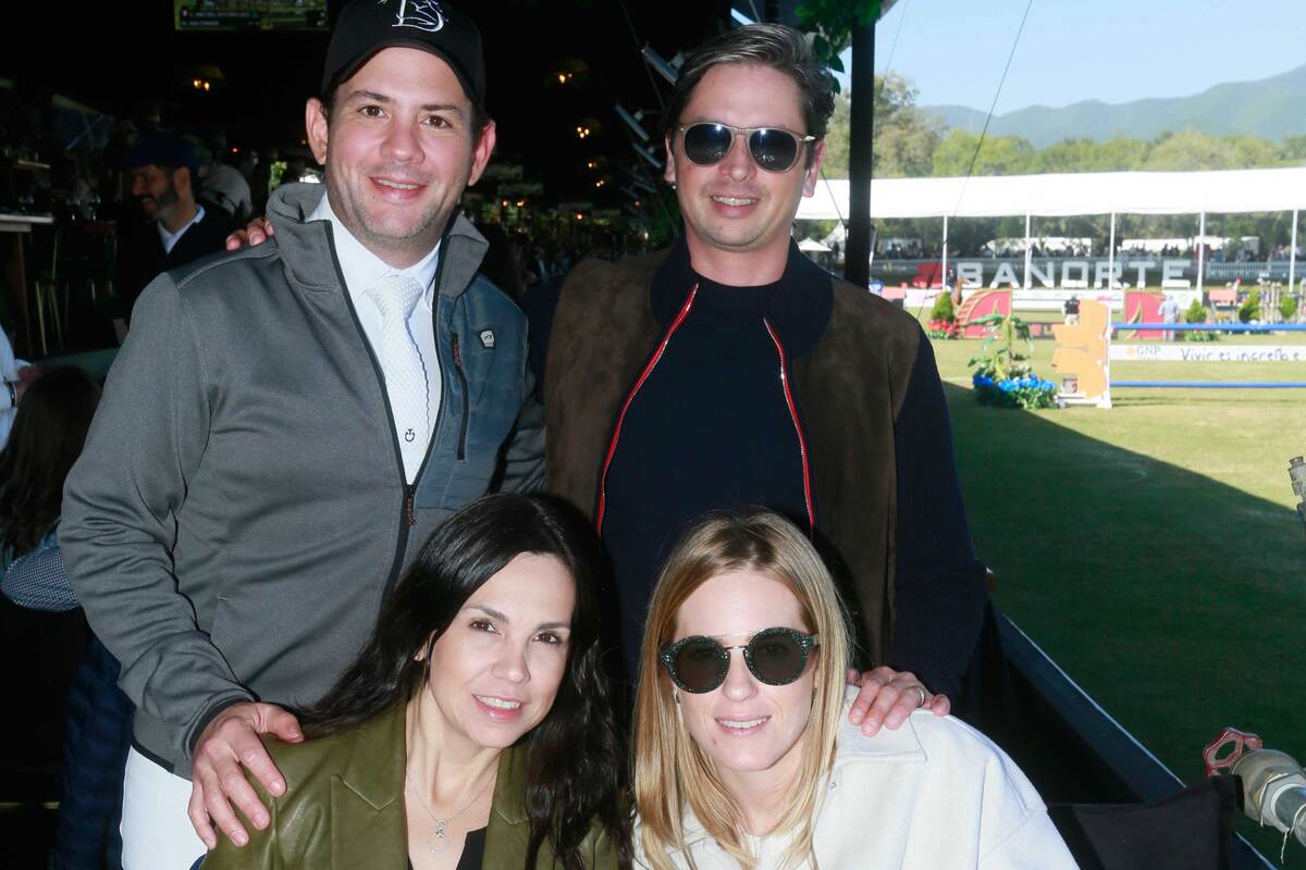 Eduardo Manautou, Rebeca Dávila, Pedro romo y July de Romo