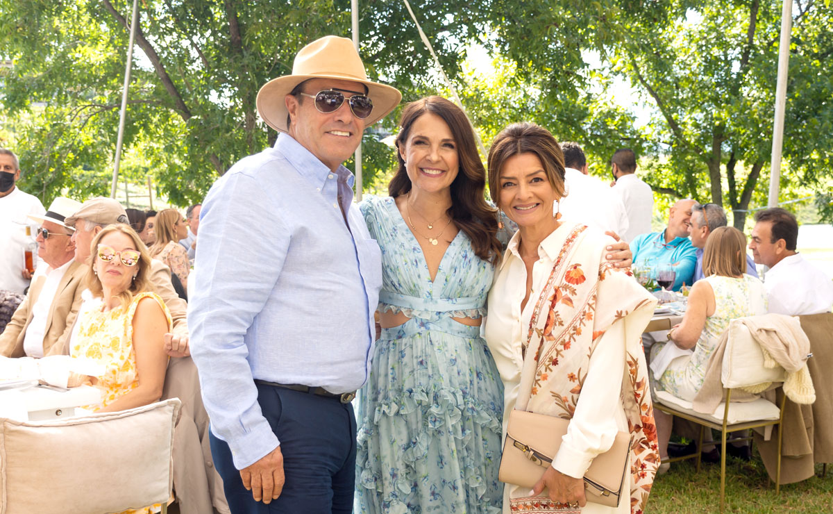 Javier, Mary Carmen y Estelita