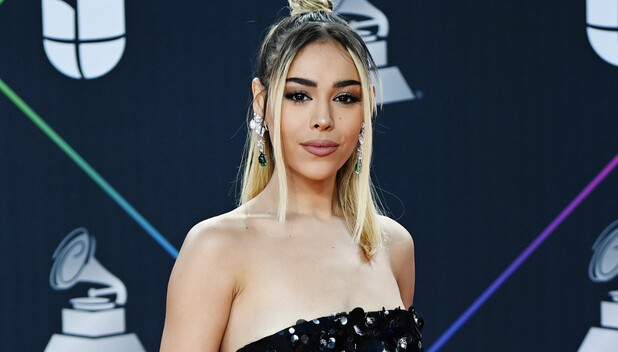 Danna Paola: Vestido Carolina Herrera de los Latin Grammy 2021. (Foto: Getty Images).