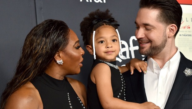 Serena Williams, Alexis Ohanian, y  Alexis Olympia (Foto: Getty)