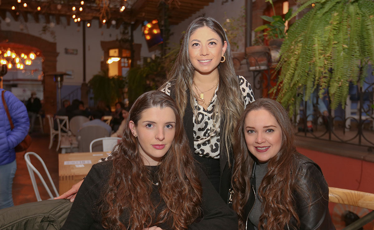 MARY CARMEN GUTIÉRREZ, ALE NÚÑEZ Y FANY RUIZ