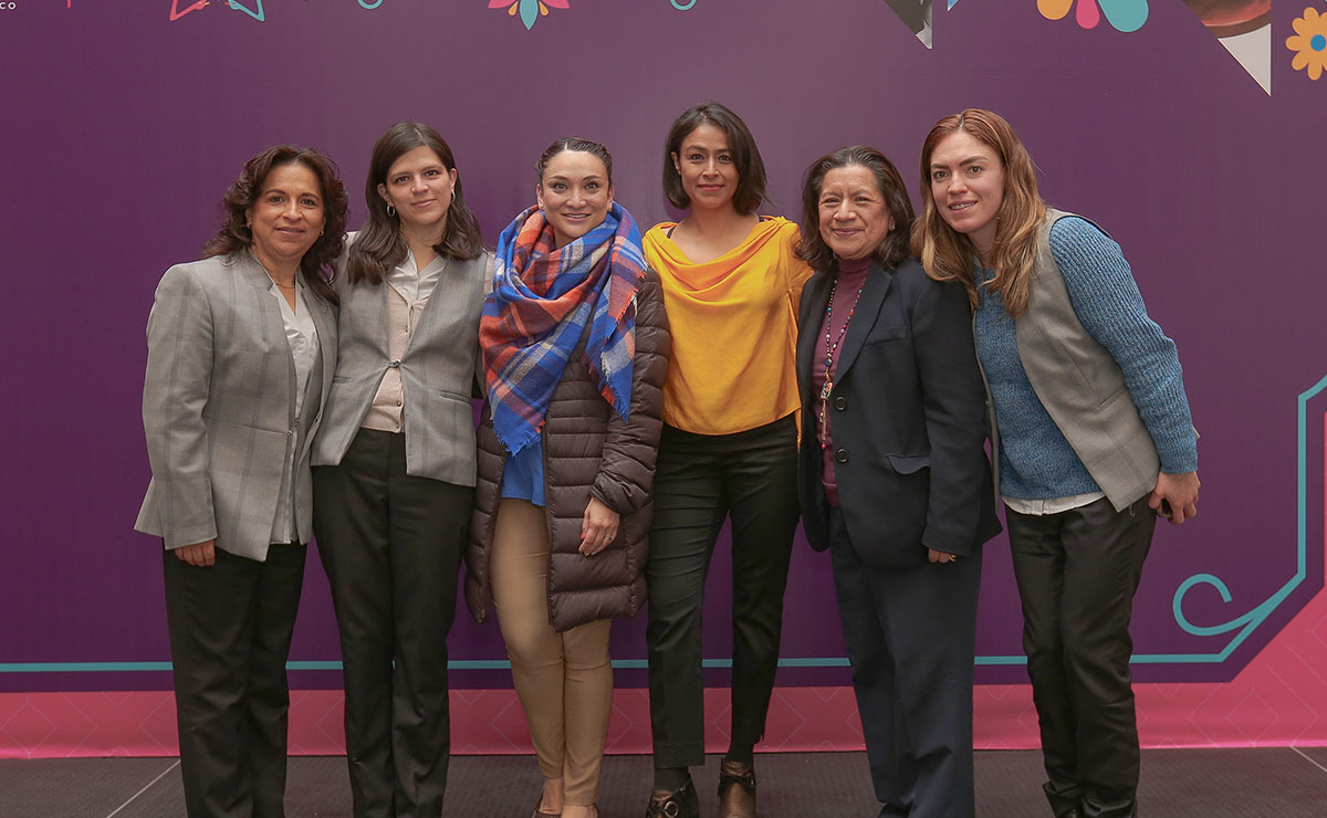 PATY VILCHIS, CRISTY BUENROSTRO, MELISSA VILCHIS, MARTHA VALDESPINO, MANE HERNÁNDEZ Y LIZ ROSALES
