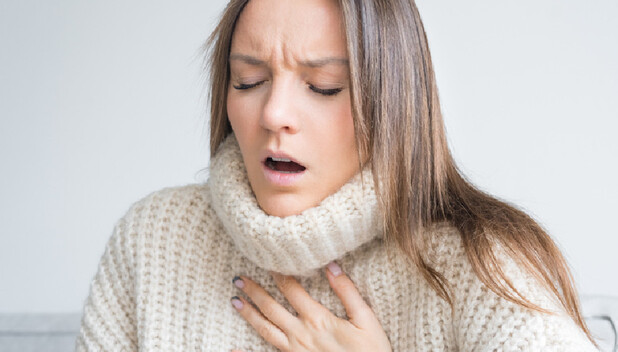 Dolor al respirar y sudoración son algunas señales de la neumonía silenciosa (Foto: Shutterstock).