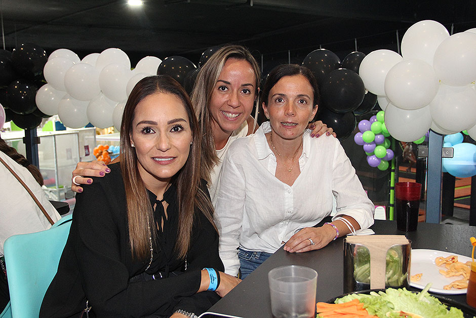Celia Martínez, Giulianna Rossignoli y Karla Mercado.