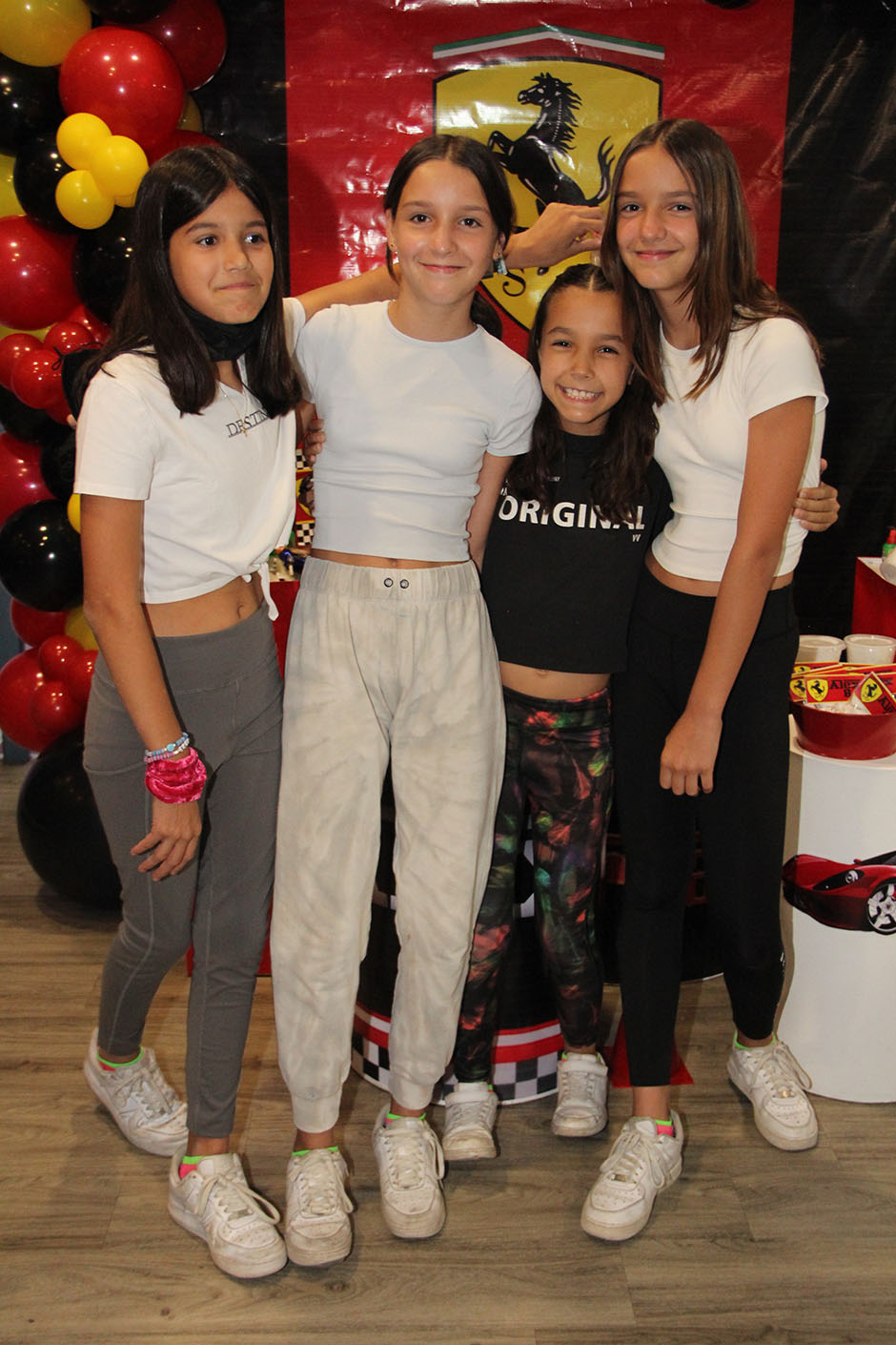 Fer Rodríguez Preciado, Ivanna, Ania y Liah Michel Ochoa