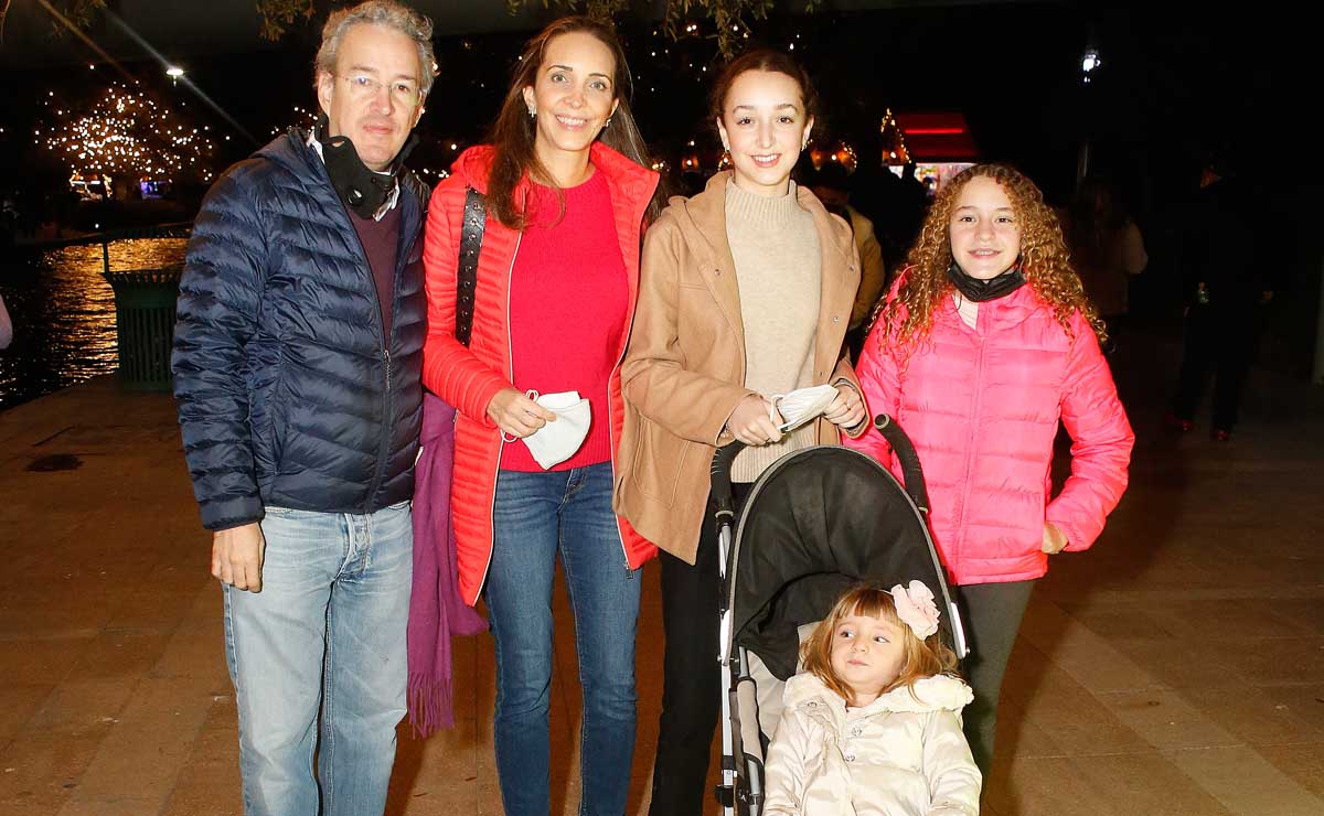 Carlos Treviño, Alejandra Mellado, Paulina Treviño, Elisa Vallina y Raquel Vallina / Fotos: Antonio Mireles