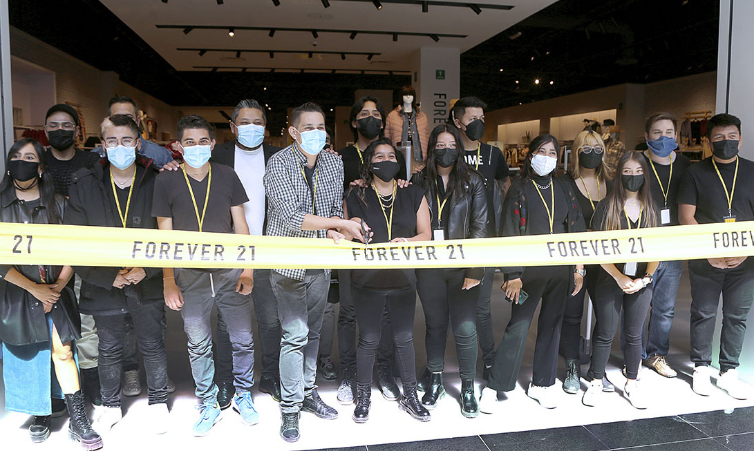 Staff Forever 21 Galerías Pachuca