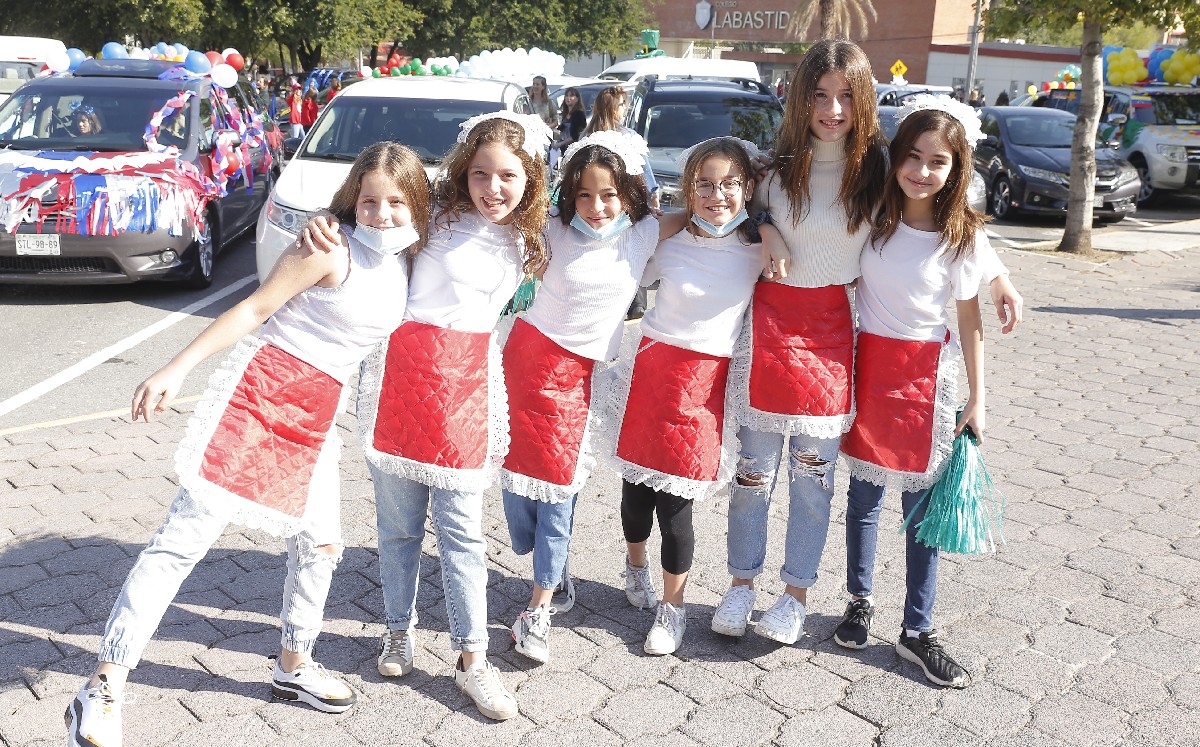 Dany Bustamante, Luciana Cordero, Daniela Cueva, Minis Lankenau, Emilia Martínez y Pau Benítez
