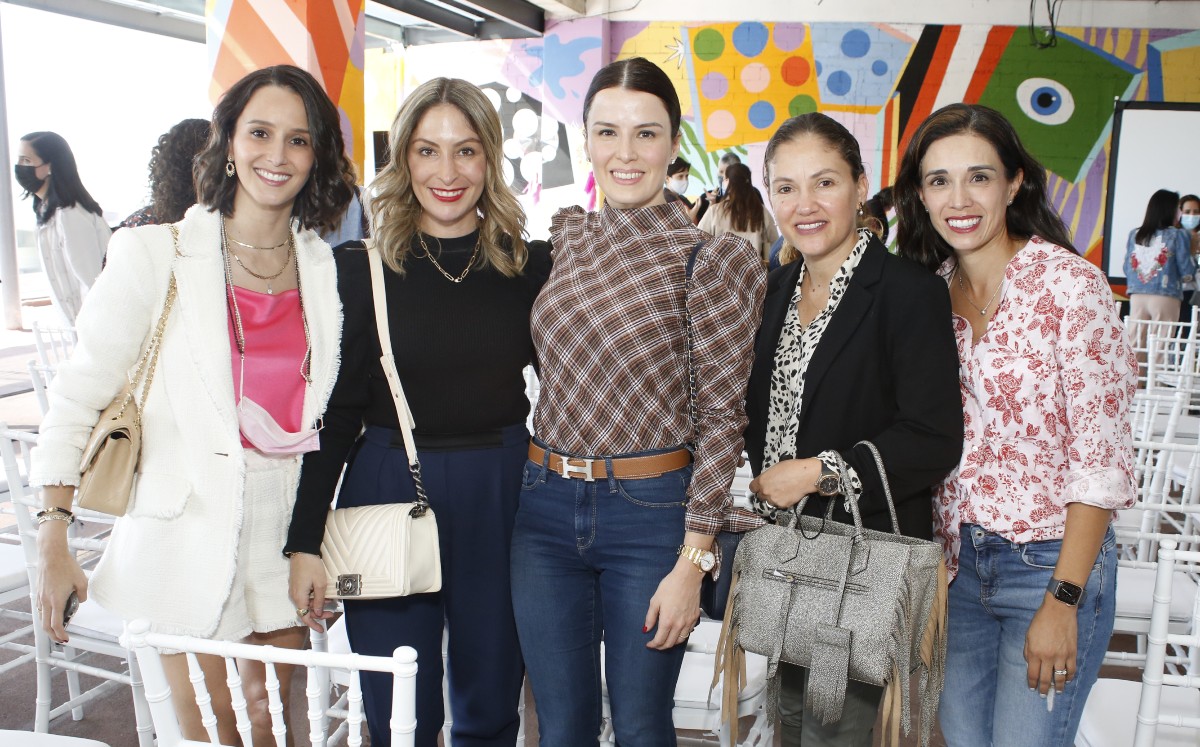 Gaby Beltrán, Vanessa Villarreal de Martínez, Ana Beltrán, Gaby  Marroquín y Jéssica Martínez / Foto: Antonio Mireles