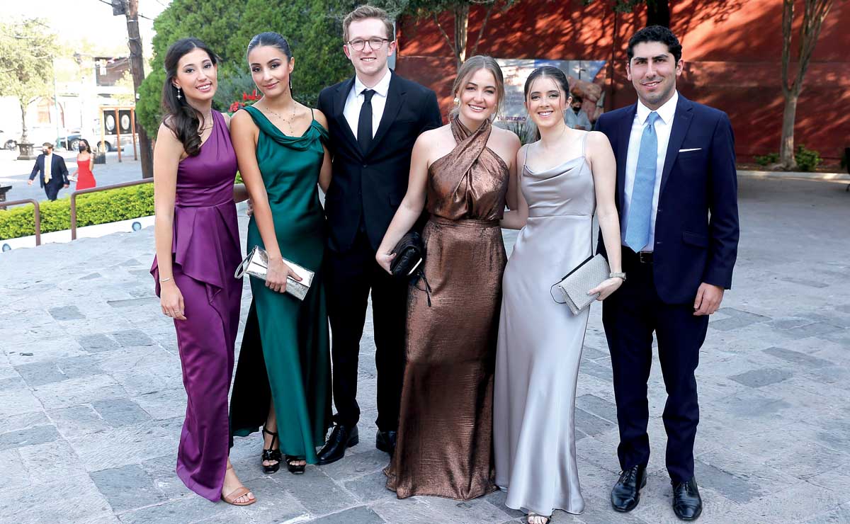 Laura Raygoso, Fernanda Ramos, Sofía Albueira, Nicolás Nassif, Paola Garza y Moy Stern / Fotos: Daniel Saldívar