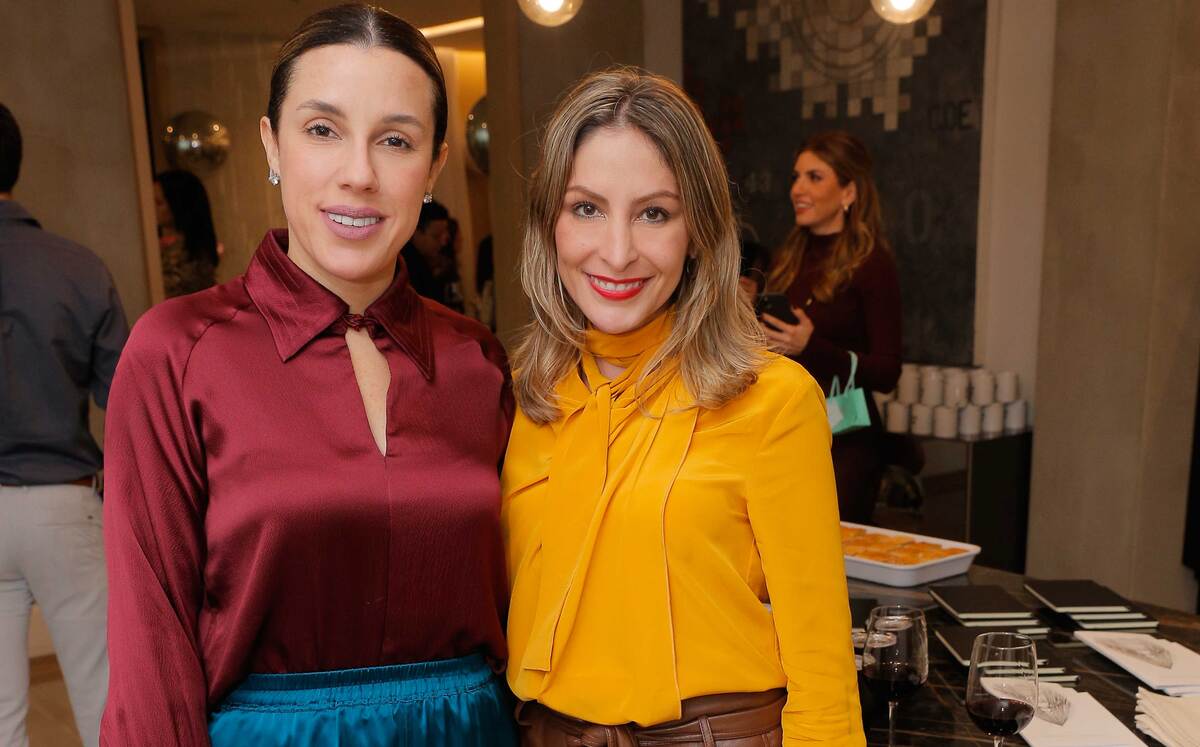 Myriam Salas de Lobo y Vanessa Villarreal de Martínez