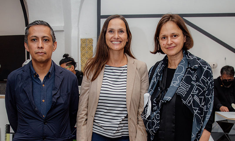 Marco Vallejo, Blanca Vila y Francesca Valan