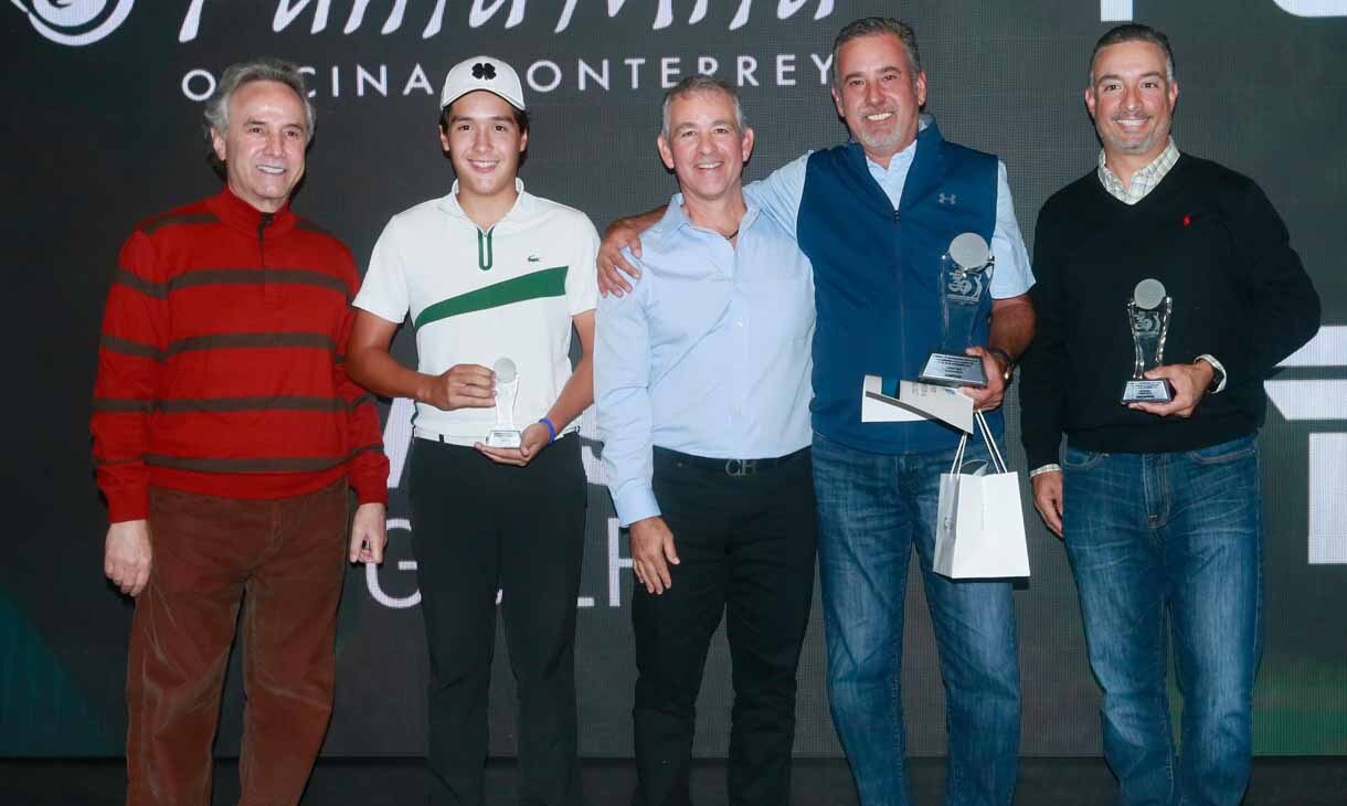 (ganadores) Rodrigo Plancarte, Mauricio Gámez, Armando Charles, Guillermo Farías y Enrique Llaguno