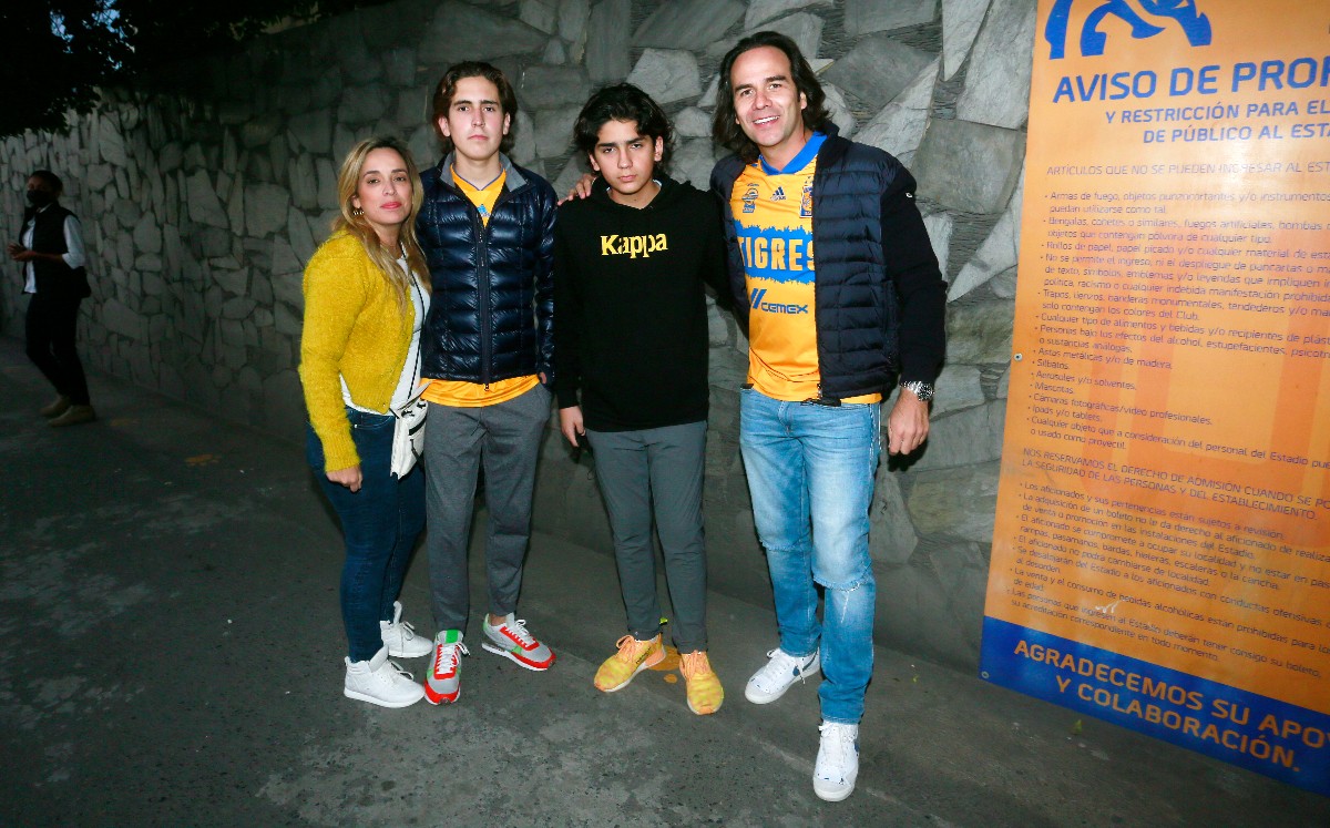 Cecy Moyeda, Lennin Zazueta, Lucas Zazueta, y Lennin Zazueta / Foto: Omar Valdez