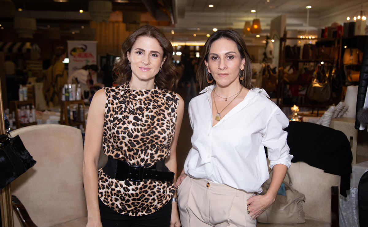 Dora y Farah