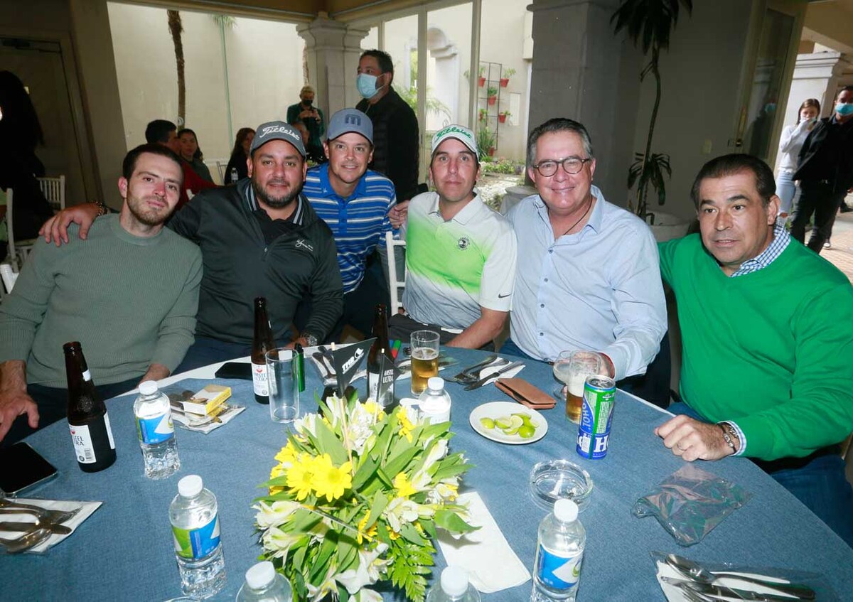 Eliezer Canales, Rafael Villasan, Mauricio Martínez, Neto Fernández, Lalo Perches y Rodolfo Amezcua